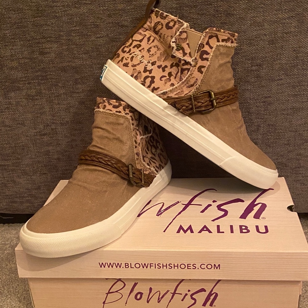 Blowfish Women's Brown High-Top Sneakers - Picture 7 of 7